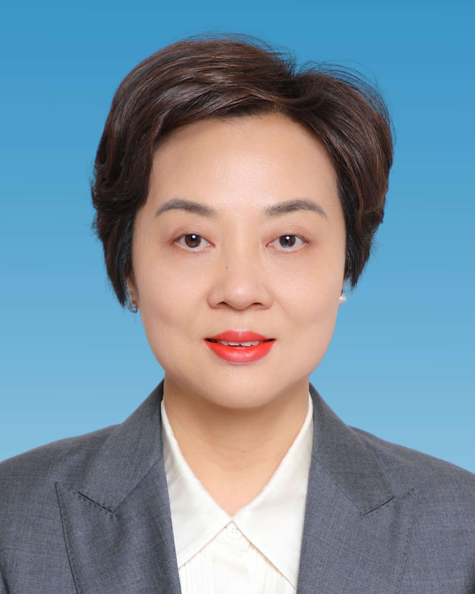 罗静